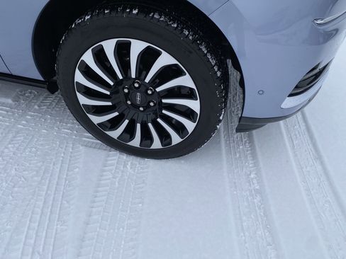 Used 2024 Lincoln Navigator L Black Label image 4