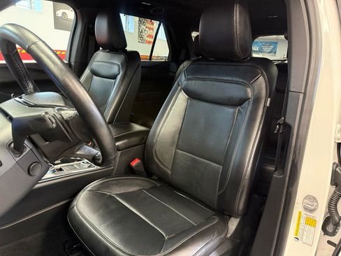 Used 2020 Ford Explorer Limited w/ Class III Trailer Tow Package image 27