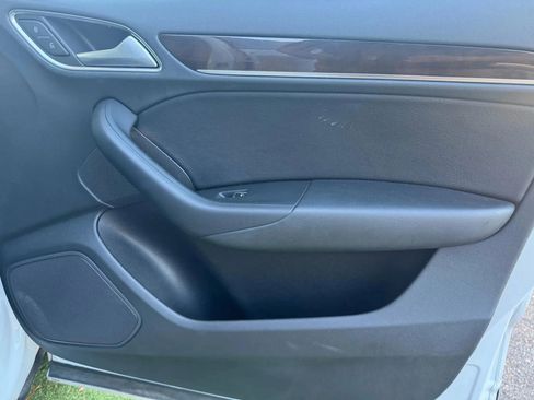 Used 2018 Audi Q3 2.0T Premium w/ Convenience Package image 21