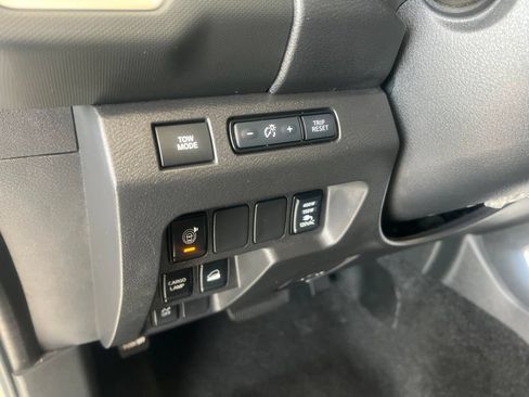 Used 2024 Nissan Frontier SV w/ Hardbody Edition AWD/4WD image 49