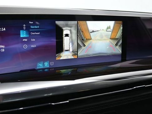 New 2026 Cadillac Escalade ESV Luxury w/ LPO, Radiant Package AWD/4WD image 27