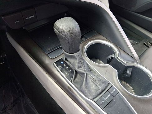 Used 2024 Toyota Camry LE FWD image 16