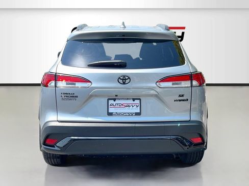 Used 2024 Toyota Corolla Cross AWD Hybrid image 6