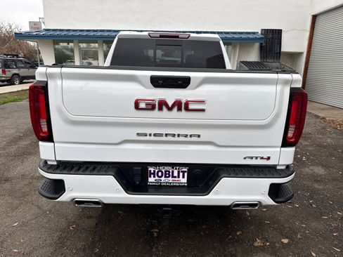 Used 2023 GMC Sierra 1500 AT4 w/ AT4 Preferred Package image 4