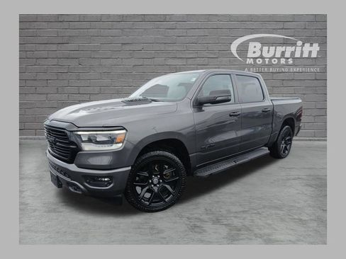 Used 2023 RAM 1500 Laramie AWD/4WD image 1