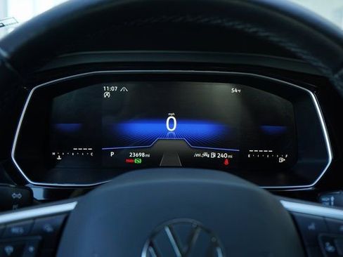 Used 2024 Volkswagen Jetta SE image 18