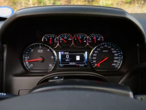 Used 2018 Chevrolet Tahoe LT image 7