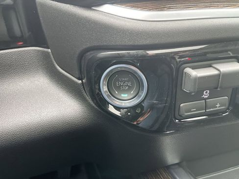 New 2026 GMC Sierra 1500 Elevation w/ Elevation Premium Package AWD/4WD image 18