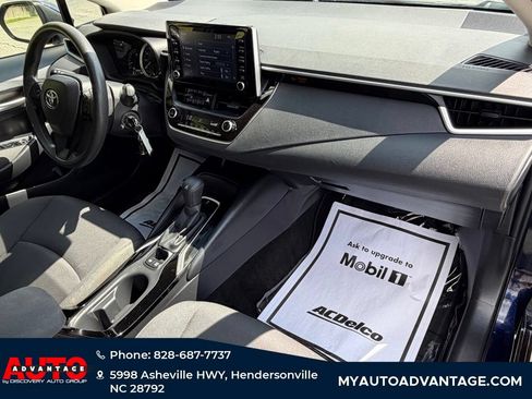 Used 2020 Toyota Corolla LE FWD image 26