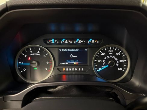 Used 2016 Ford F150 XLT w/ Equipment Group 302A Luxury AWD/4WD image 22