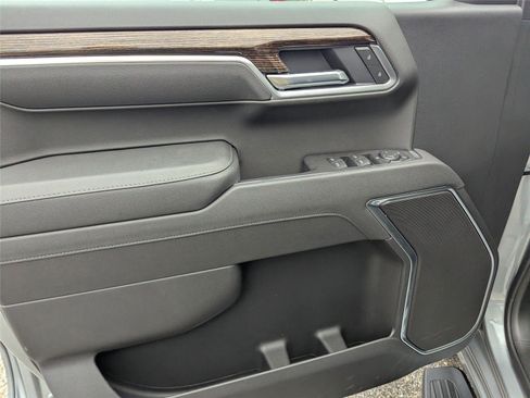 New 2026 GMC Sierra 1500 Elevation w/ LPO, Elevation Black Package image 21