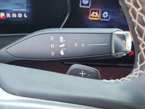 Used 2025 Chevrolet Traverse Z71 AWD/4WD image 22