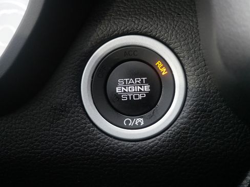 Used 2019 RAM 1500 Big Horn image 24