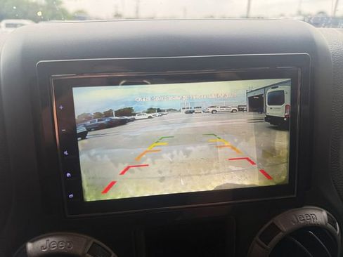 Used 2016 Jeep Wrangler Sport w/ Trailer Tow Group AWD/4WD image 10
