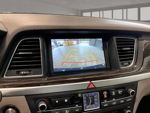 Used 2020 Genesis G80 3.8 AWD/4WD image 15