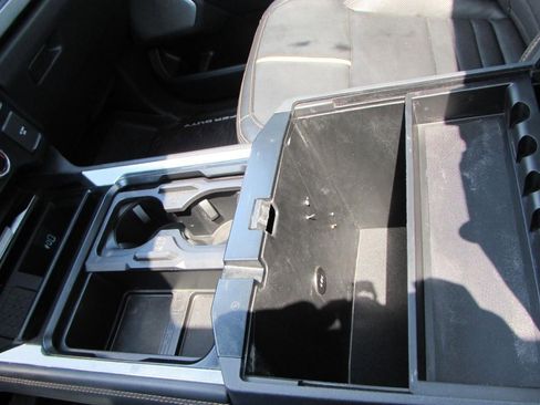 Used 2024 Ford F350 Platinum w/ Tremor Off-Road Package image 30