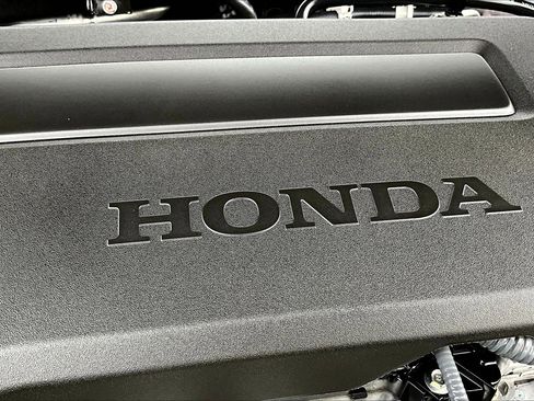 Certified 2025 Honda Civic Sport image 32