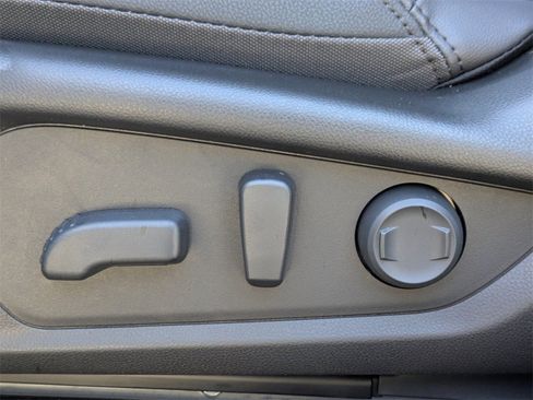 New 2026 Subaru Outback Premium image 21