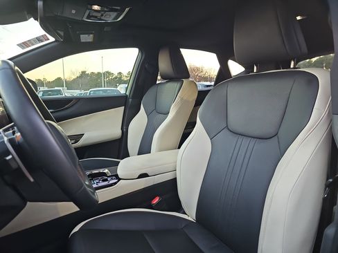 Used 2024 Lexus NX 250 FWD image 16