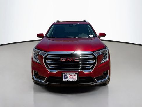 Used 2023 GMC Terrain SLT FWD image 2