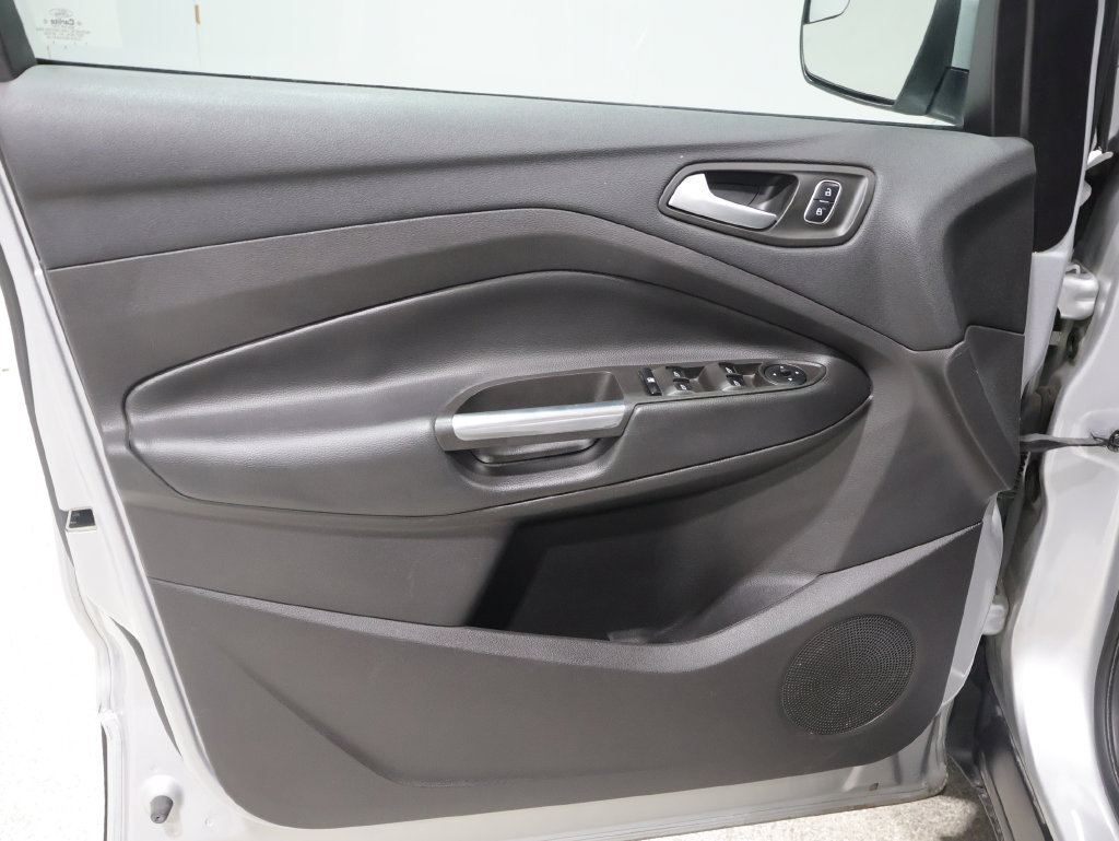 Used 2018 Ford Escape SE w/ SE Sync 3 Package AWD/4WD image 18