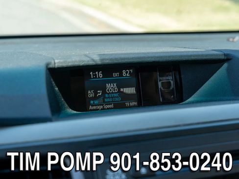 Used 2011 Toyota Sienna XLE w/ Entertainment Pkg FWD image 22