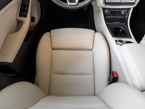 Used 2019 Mercedes-Benz GLA 250 GLA 250 4MATIC SUV w/ Convenience Package image 61