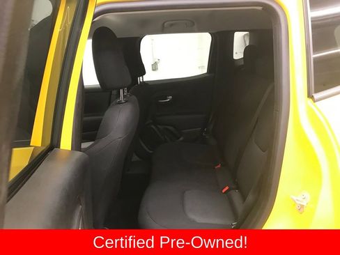 Certified 2023 Jeep Renegade Latitude image 25