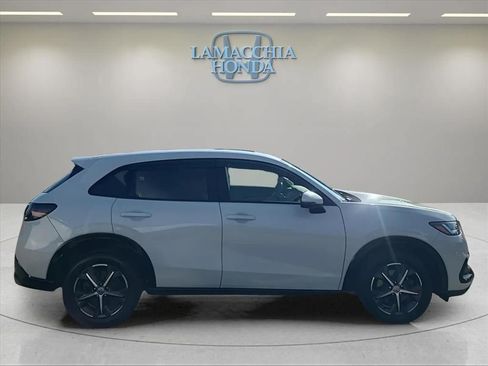 Used 2024 Honda HR-V EX-L image 6