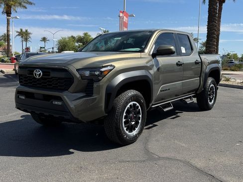 New 2025 Toyota Tacoma TRD Off-Road image 2