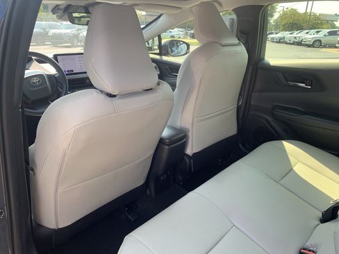 Used 2024 Toyota Prius Limited FWD image 33