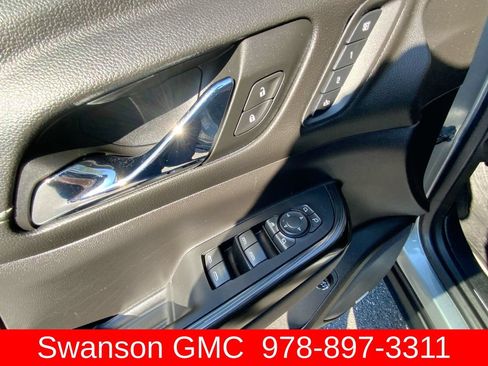 Used 2023 GMC Acadia SLT w/ Preferred Package AWD/4WD image 25