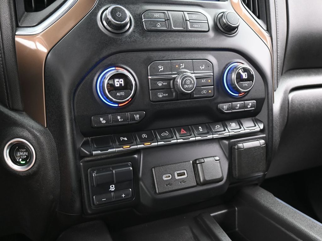 Used 2021 Chevrolet Silverado 1500 High Country RWD image 20