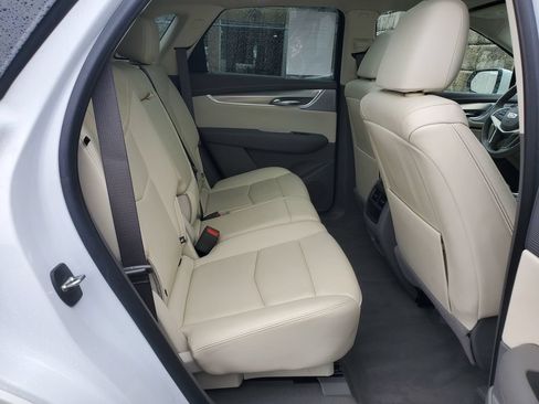 Certified 2024 Cadillac XT5 Premium Luxury w/ LPO, Floor Liner Package AWD/4WD image 40