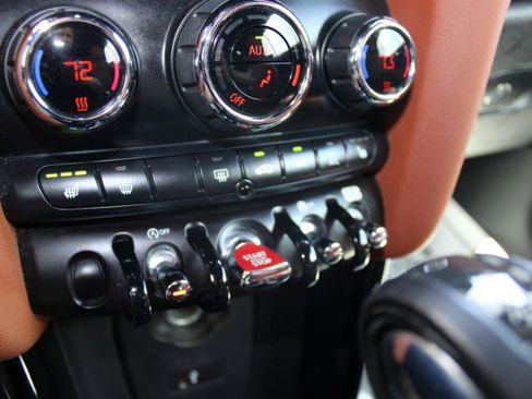 Used 2019 MINI Cooper S w/ Signature Upholstery Package FWD image 27