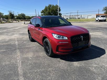 New 2025 Lincoln Corsair Reserve w/ Equipment Group 202A