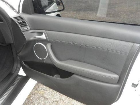 Used 2008 Pontiac G8 w/ Premium Package RWD image 18