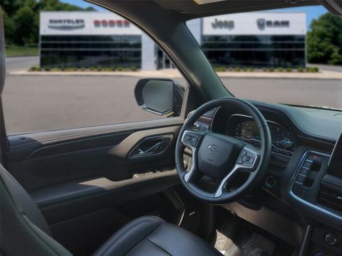 Used 2023 Chevrolet Tahoe Z71 w/ Z71 Off-Road Package AWD/4WD image 28