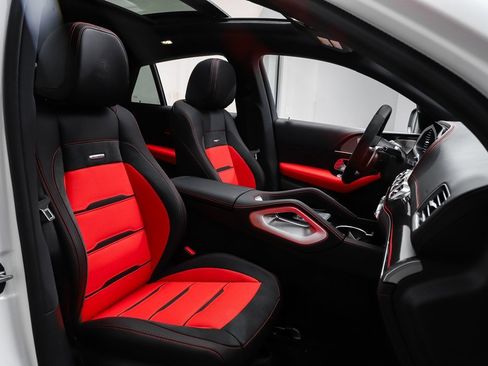 New 2026 Mercedes-Benz GLE 53 AMG 4MATIC Coupe image 10