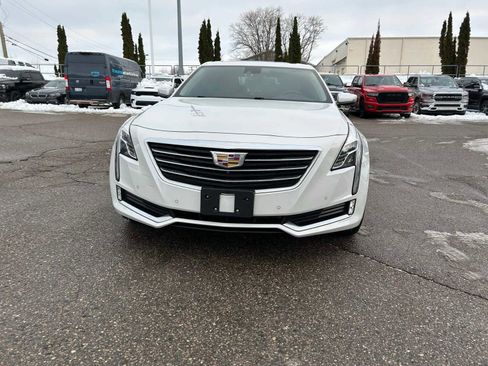 Used 2018 Cadillac CT6 Luxury image 4