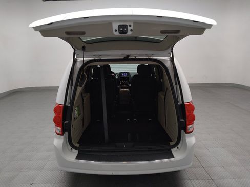 Used 2020 Dodge Grand Caravan SXT FWD image 29