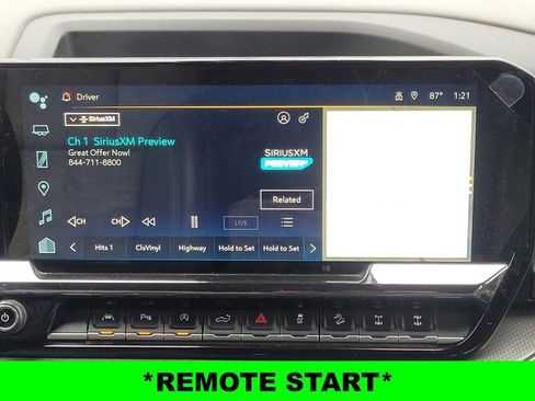 Used 2022 Chevrolet Silverado 1500 ZR2 w/ Technology Package AWD/4WD image 14