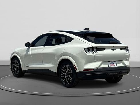 Used 2025 Ford Mustang Mach-E Premium RWD image 7