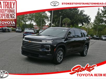 Used 2025 Chevrolet Traverse LT