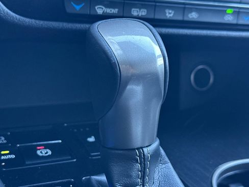 Used 2019 Lexus RX 450h AWD image 28