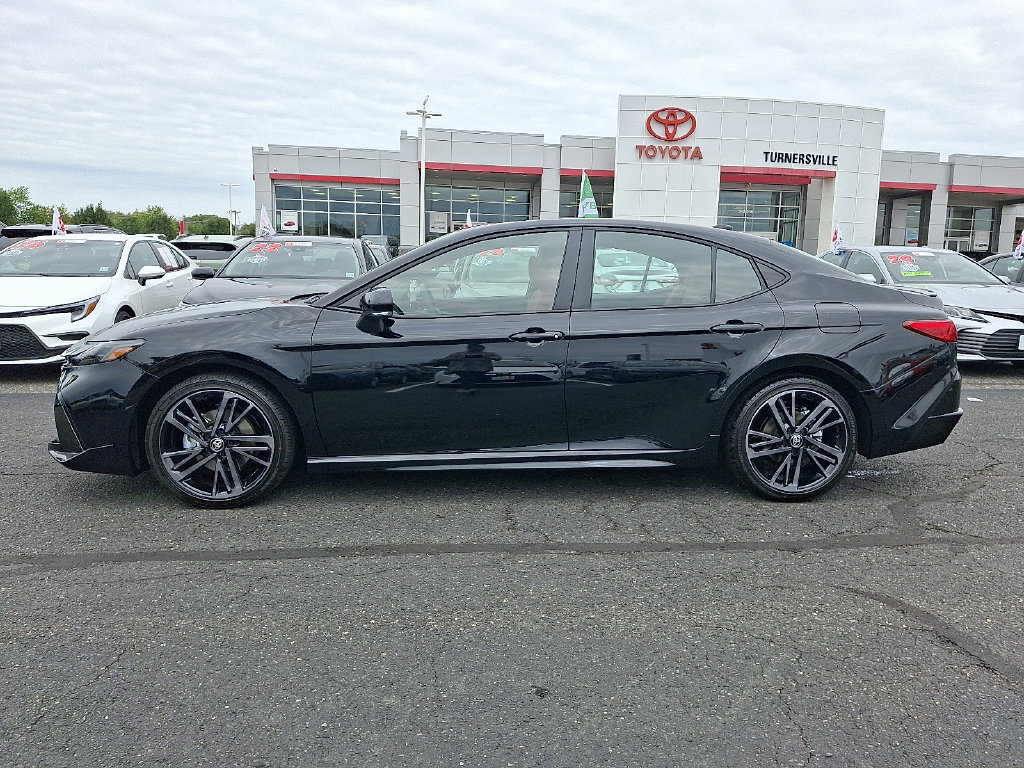 Used 2026 Toyota Camry XSE FWD image 7