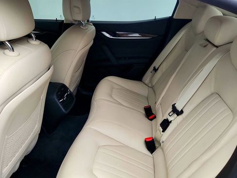 Used 2019 Maserati Ghibli S image 24