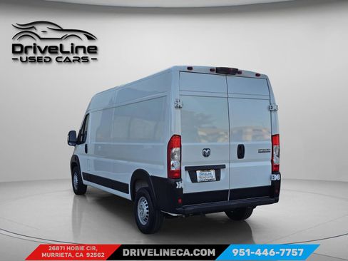 Used 2025 RAM ProMaster 2500 w/ Convenience Group image 8