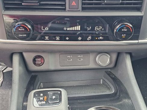 Used 2026 Nissan Rogue SV FWD image 27