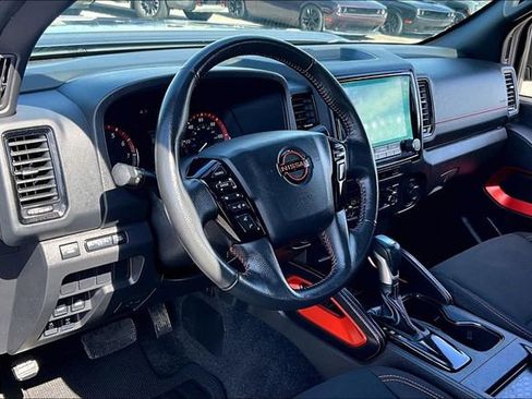 Used 2024 Nissan Frontier PRO-4X AWD/4WD image 14